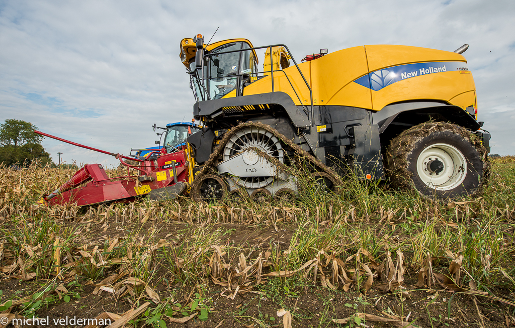 New Holland New Holland Fr Op Rups Lnb Bomhof Trekkerweb Nl