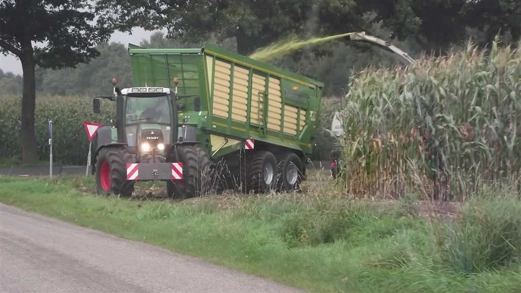 Fendt Loonbedrijf Westerveld Met Nieuwe Krone TX 460 D Silagewagens