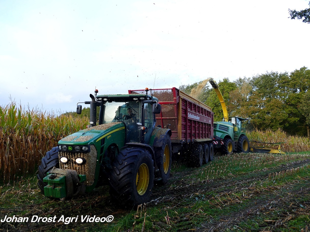 Loonbedrijf Vroege Uit Dalen Aan Het Ma S Hakselen Met Een John Deere