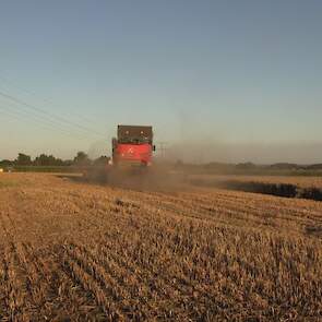 Massey Ferguson Video Massey Ferguson 9380 Delta Combine Op Tracks