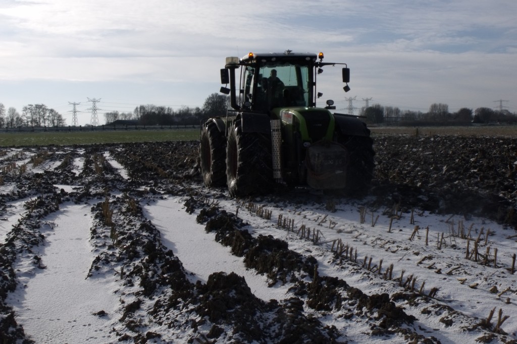 CLAAS Video De Vorst Houdt Aan Claas Xerion In Actie Trekkerweb