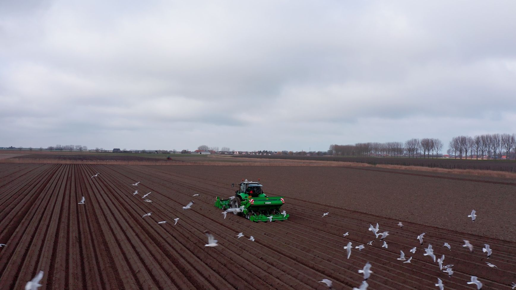 Avr Video Eerste Aardappelen Gaan Grond In Met Nieuwe Avr