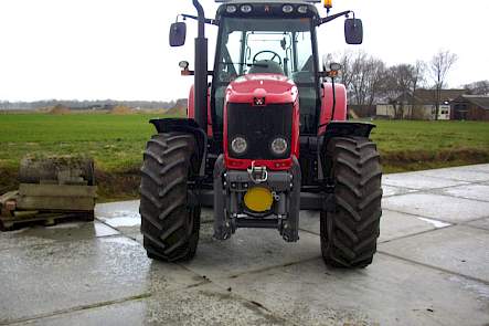 Zuidberg fronthef + frontaftakas - Autofarm GPS auto-steer systeem
