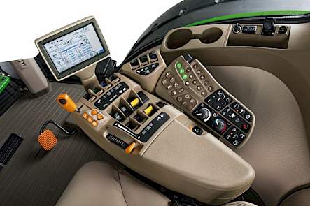 John Deere 7R AutoQuad