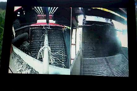 Uiteraard een monitor met 2 camera's om evt. verstoppingen te voorkomen.