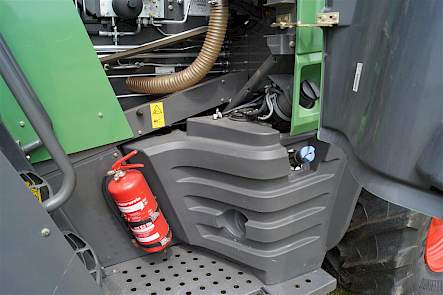 Keuze uit 2 tankconcepten: 1225L diesel + 205L AdBlue of 1010L diesel &amp; 205L AdBlue &amp; 215L water of additief