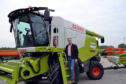 Long-standing LEXION customer: Contractor Burghard Kaufmann from the Osnabr&uuml;ck region with his new LEXION 670.