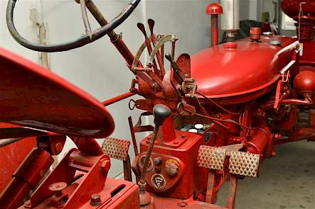De Farmall Super FC is het enige Farmall-type dat ooit op de boerderij van Wim van Dam heeft gewerkt.