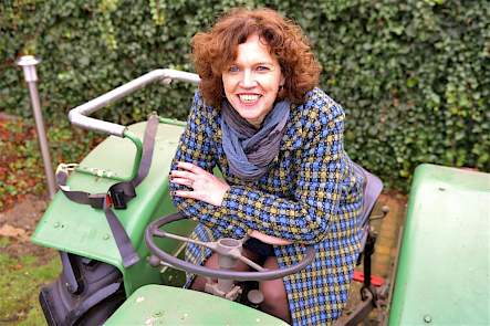 Het gaat Titia Fluks vooral om het hebben van een eigen trekker. Ik hoef er niet per se op te rijden om er plezier aan te beleven.