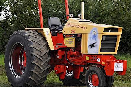 The Bad Old Days heette de trekker waarmee Gerrit jarenlang deelnam aan trekkertrekwedstrijden in de 3,5 ton sportklasse van de NTTO. Helaas is die goede oude tijd voorbij, want hij heeft de trekker verkocht aan iemand in Nieuw-Zeeland.