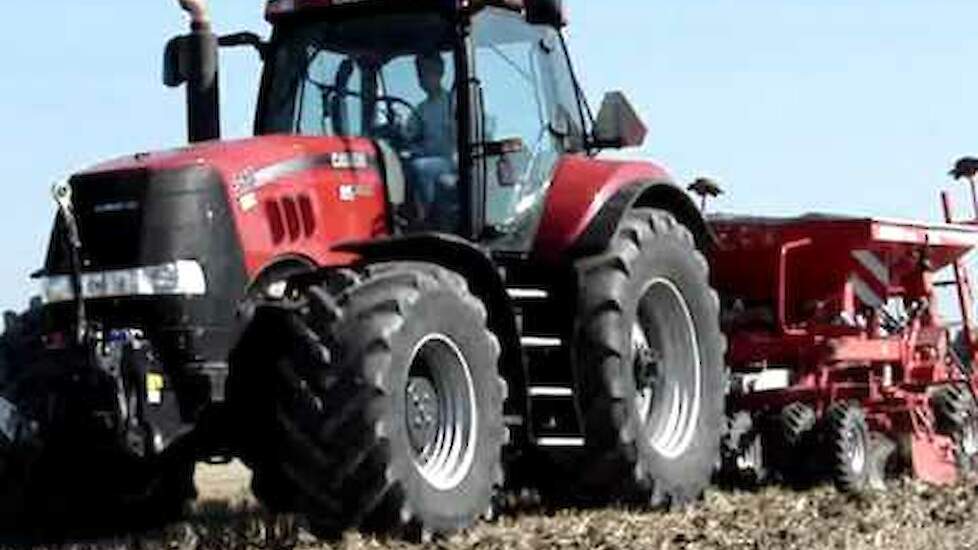 Case-IH Magnum 310 Accord Trekkerweb.nl