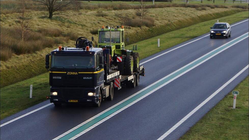 Zonna uit Beilen transport richting Landbouwvakbeurs Assen - Trekkerweb.nl