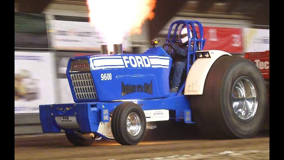 Super Stocks - Tractorpulling Indoor Zwolle 2012