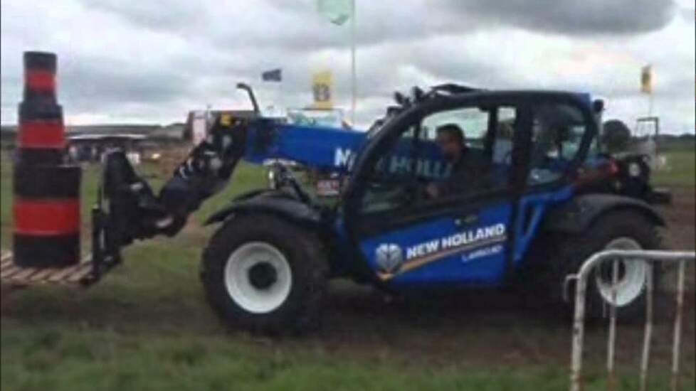 De nieuwe New Holland LM 5030 Trekkerweb