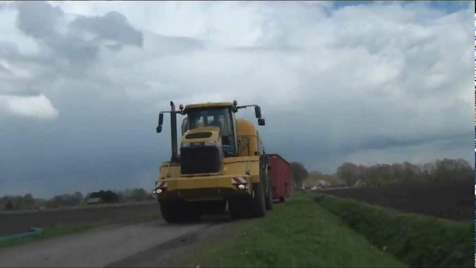 Loonbedrijf Koonstra mest road train Trekkerweb