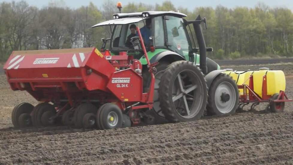 Deutz Fahr Agrotron TTV420 Grimme GL 34 K Trekkerweb