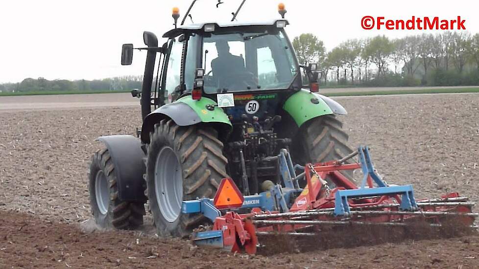 Maisland klaarleggen, zonder te ploegen met D-F Agrotron 130