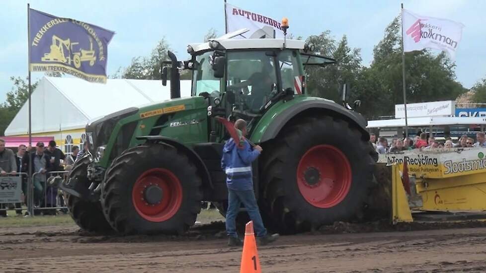 Fendt 824  en Fendt 922 op de baan Trekkerweb