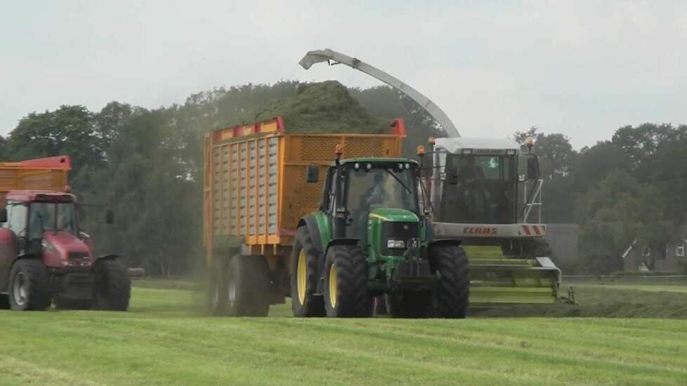 Volgas in het gras -  Vollgas fürs Gras - Trekkerweb