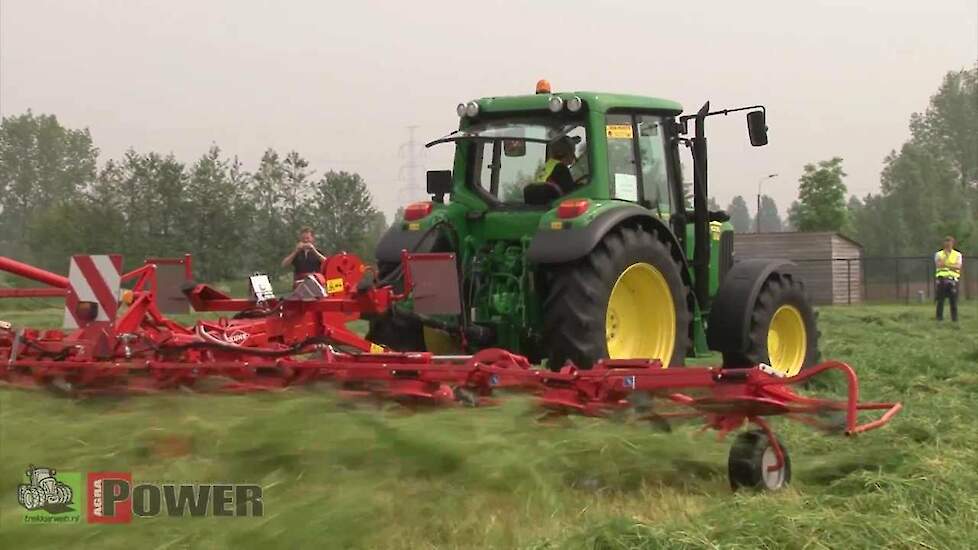 John Deere 6230 met Kuhn GF 10802 T