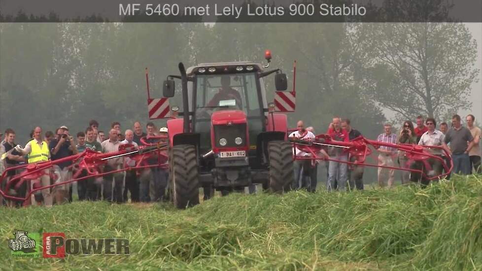 MF 5460 met Lely Lotus 900 Stabilo