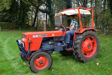 De Minitauro is van 1967. De trekker is destijds nieuw aangeschaft door de opa van Martin Nijhuis.