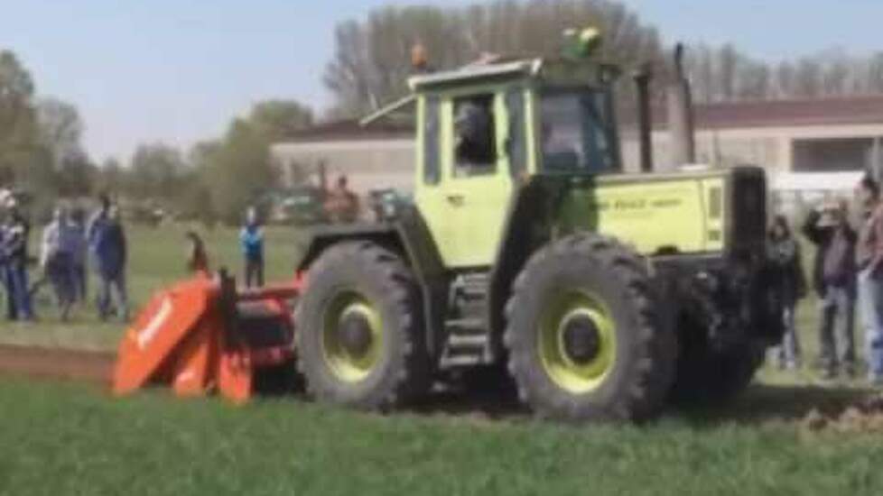 Farmax LRP 300 Profi met MB-Trac 1800 - Trekkerweb.nl