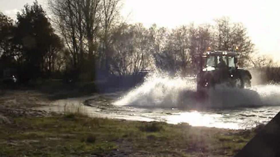 Met je Fendt 936 naar het strand Trekkerweb