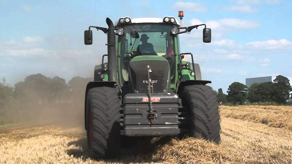 Fendt 922 Krone BigPack Trekkerweb