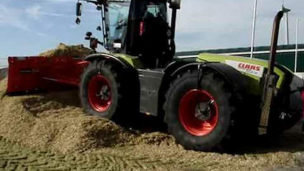 Claas Xerion en Holaras Trekkerweb