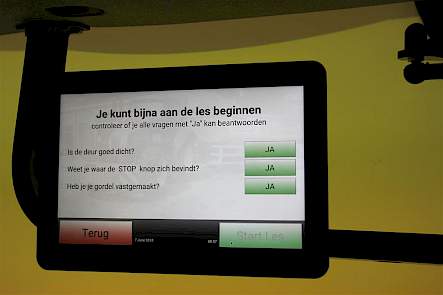De trekkersimulator kan ook op beurzen staan, en het is goed mogelijk dat ook dealers er hun klanten, akkerbouwers of wie dan ook, in wegwijs kunnen maken.