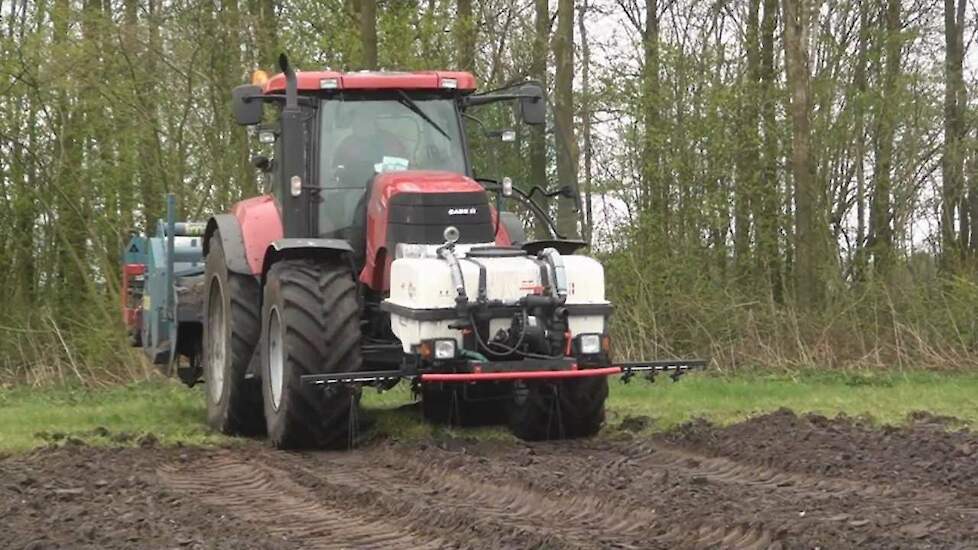 Case-IH Puma CVX 225 met Imants MCV Valthermond Trekkerweb