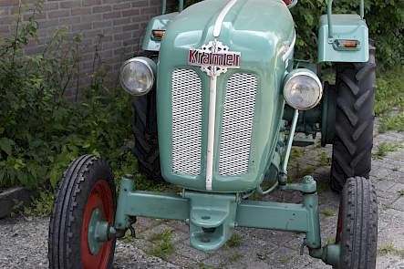 Een smalspoor Kramer uit 1963.
