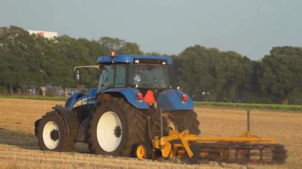 New Holland T7510 met BeBoMa woeler Trekkerweb