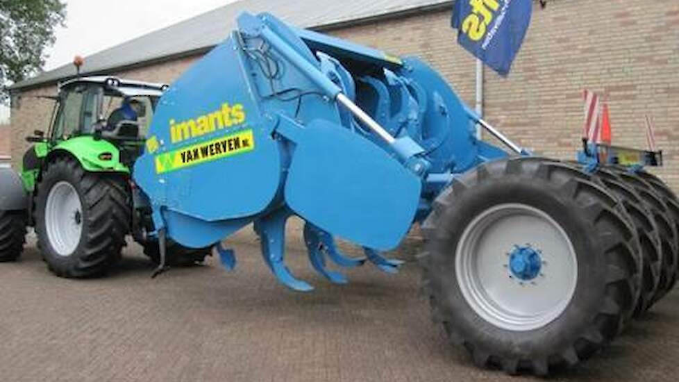 Transport nieuwe Imants diepspitter 135XS310PL - Trekkerweb.nl