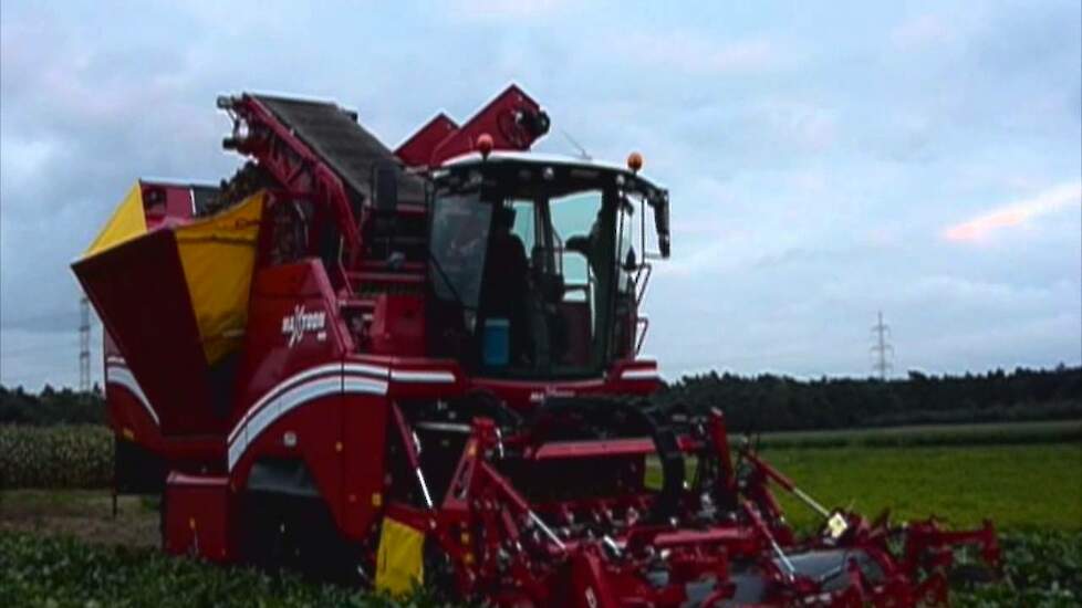 Loonbedrijf van Birgelen met de nieuwe Grimme Maxtron 620 Trekkerweb