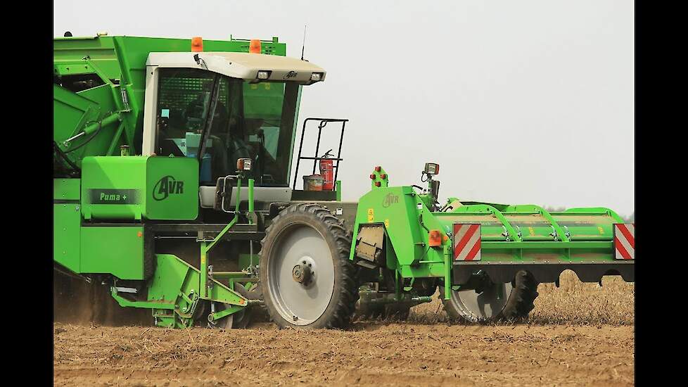 AVR Puma+ | lifting potatoes | aardappels rooien | Kartoffelernte | Biddinghuizen, Holland