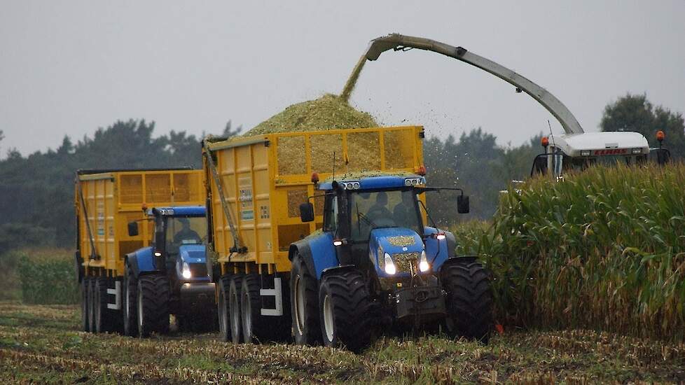 DeWa aangedreven silagewagens Loonbedrijf Reimink