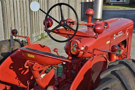 De Farmall M uit 1950 was in zijn tijd het topmodel van een serie die begon bij de Cub.
