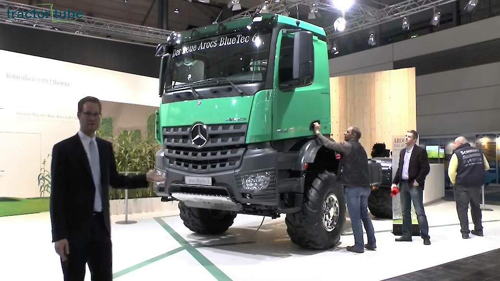 Agritechnica 2013 de nieuwe Arocs BlueTec T6 2042 Trekkerweb