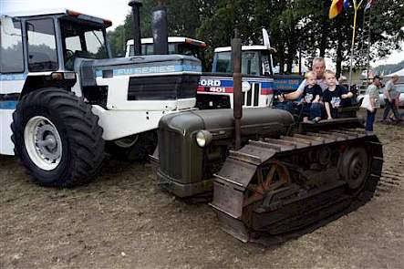 Met opa naar het IHF. Dat zien ze graag bij de HMT.