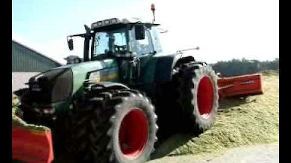 Fendt 920 op de maïsbult Trekkerweb