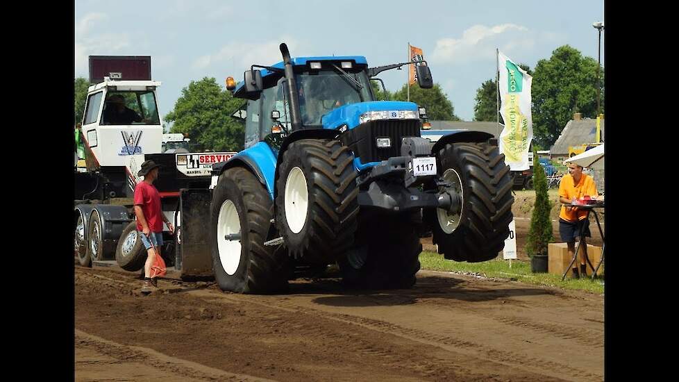 New Holland Wheelie Trekkerweb op 2 wielen