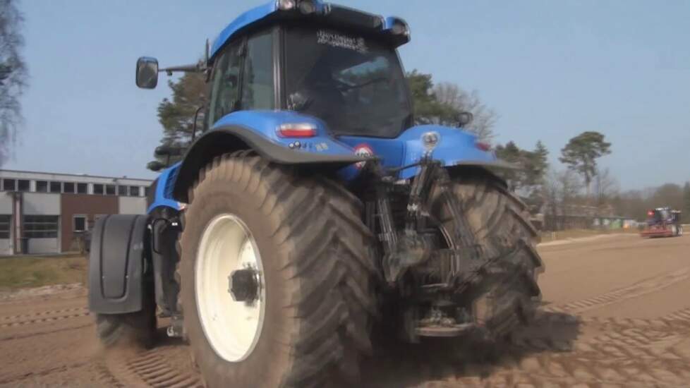 Trekkerweb bij de Autocommand training van de T6, T7 en T8 New Holland ipc