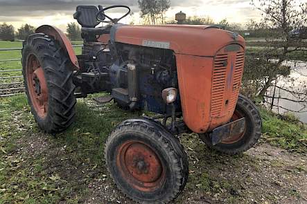 De Ariete is van 1969 en was een van de laatste Sames met een ronde neus.