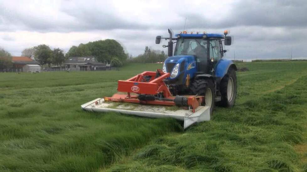 Lely 320 MC en 320 FC maaier - Trekkerweb