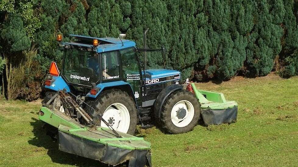 Doornbos Agrarisch Loonwerk 4,5 breed maaien - Trekkerweb