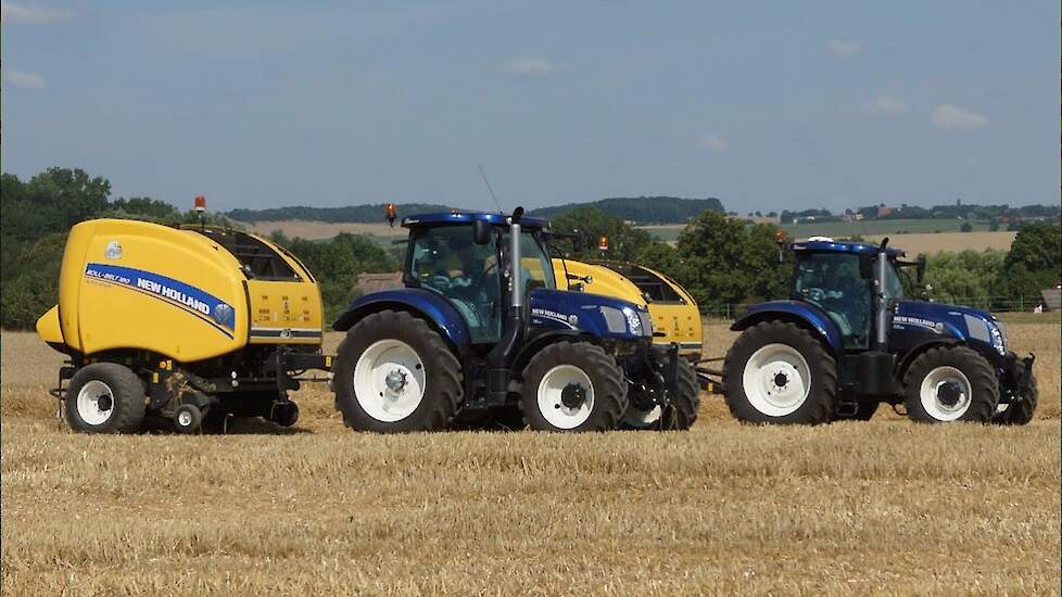 Trekkerweb testrit met de New Holland Roll-Belt 180 active sweep