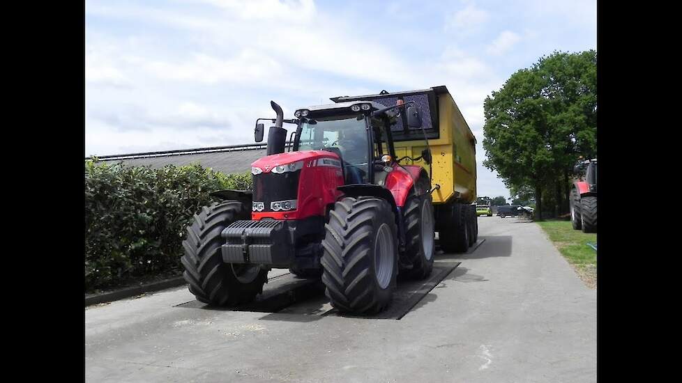 Massey Ferguson 7600 DVT en D6 vergelijkingstest Trekkerweb Dieselkraftstoff fuel test