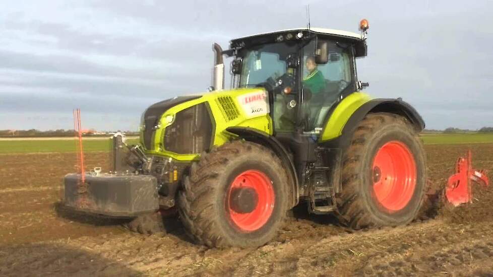 Claas Axion 850 aan het demo draaien op Texel Trekkerweb